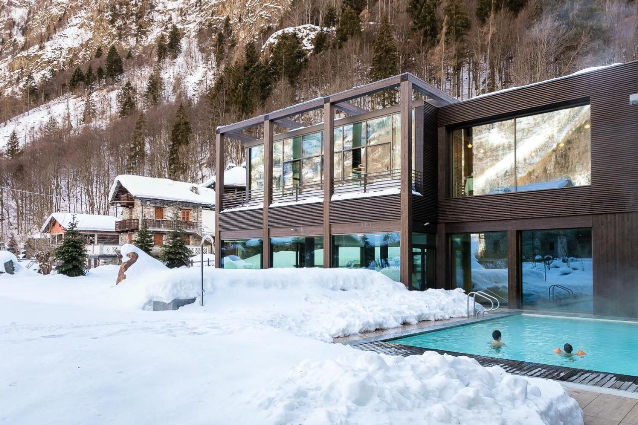 Nh Collection Alagna Mirtillo Rosso Exteriör bild