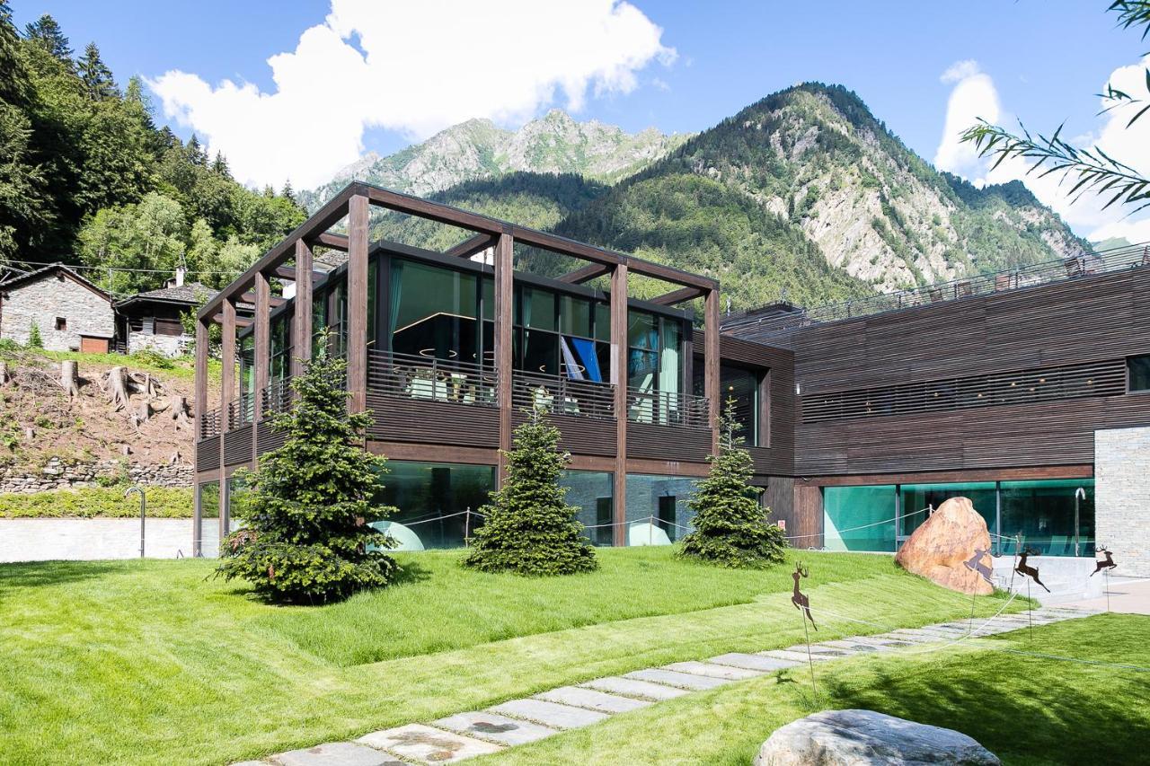 Nh Collection Alagna Mirtillo Rosso Exteriör bild