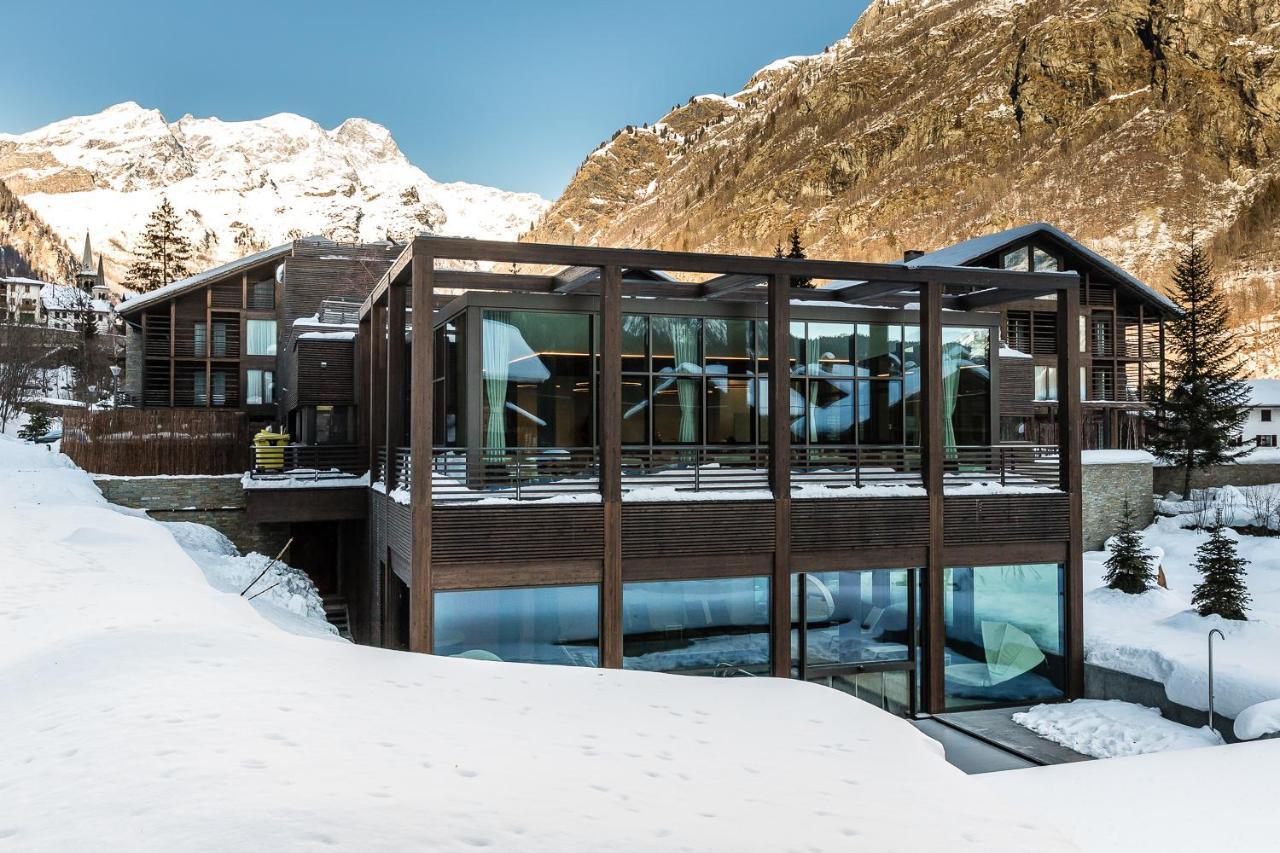 Nh Collection Alagna Mirtillo Rosso Exteriör bild