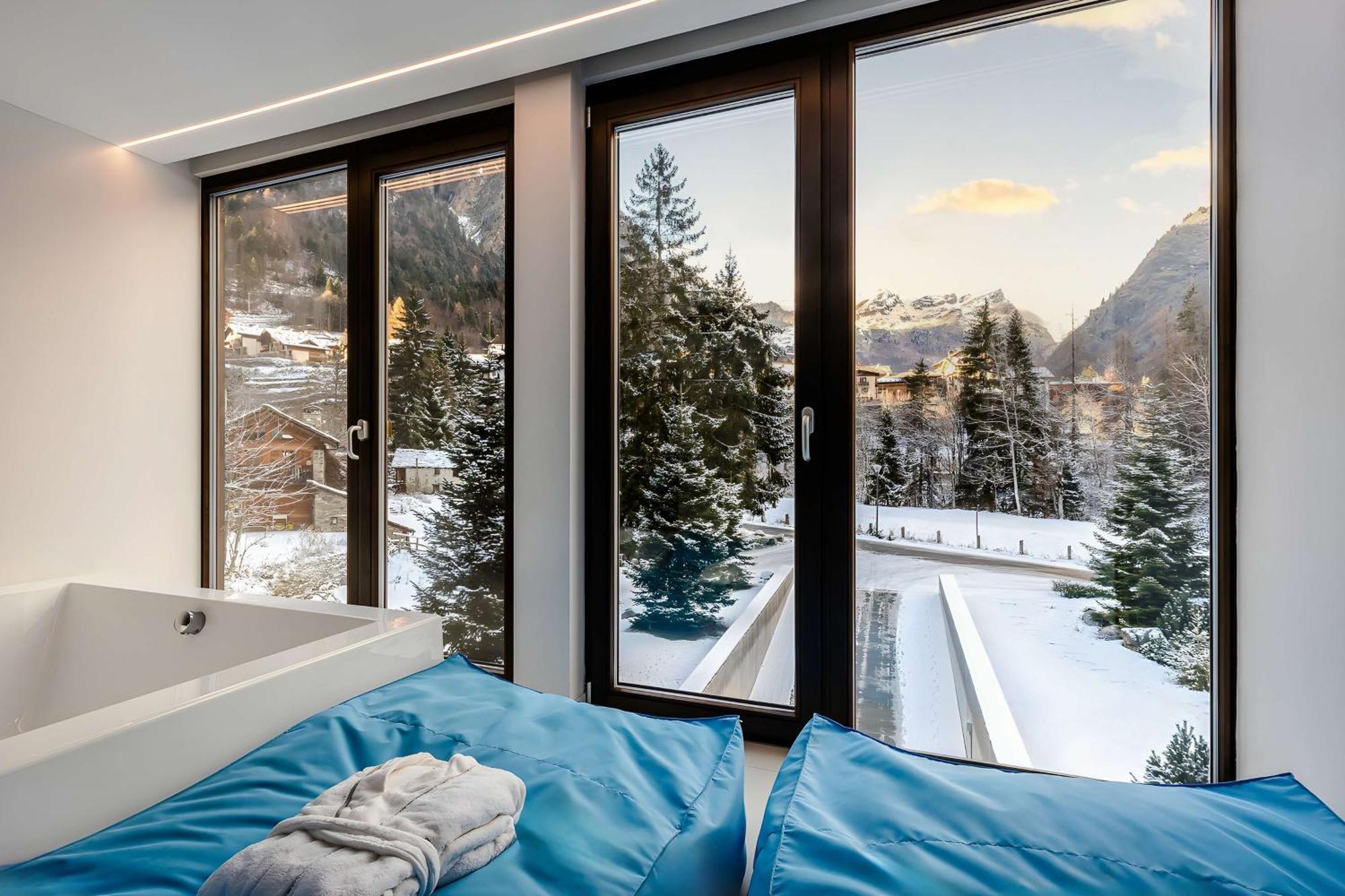 Nh Collection Alagna Mirtillo Rosso Exteriör bild