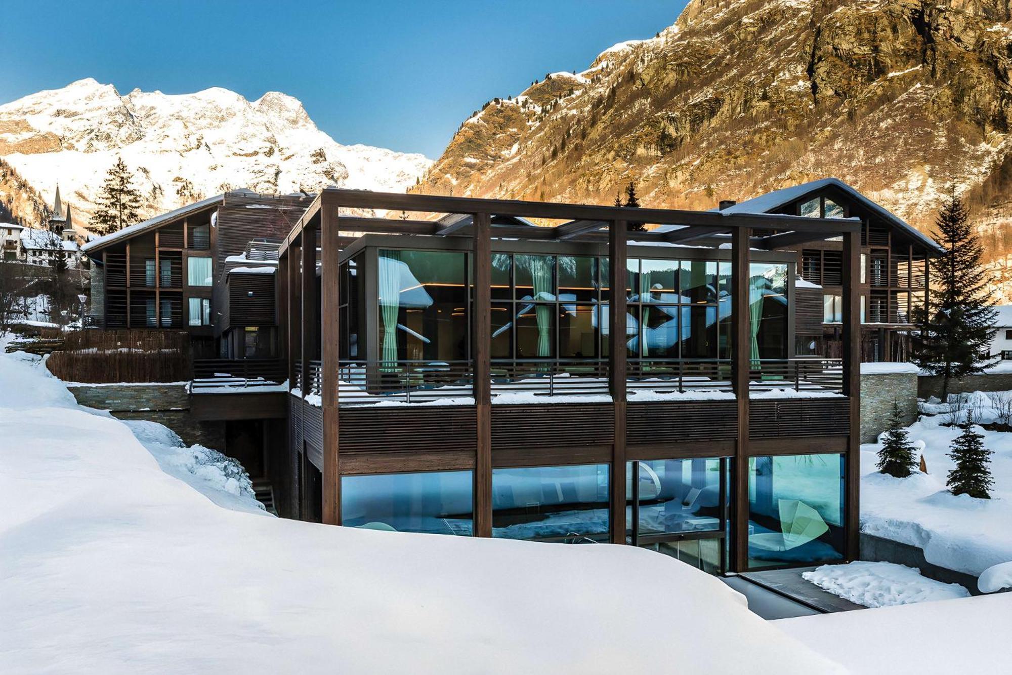 Nh Collection Alagna Mirtillo Rosso Exteriör bild